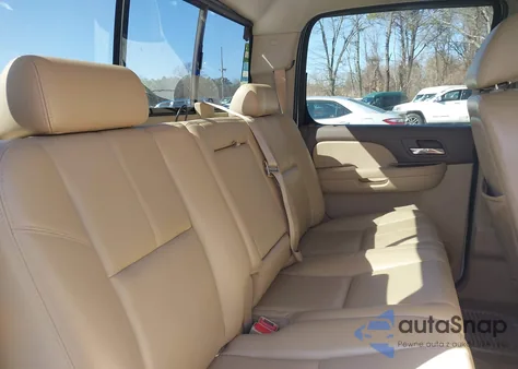 2011 Chevrolet Silverado 1500 Ltz from USA, damaged, VIN 3GCPKTE22BG119915